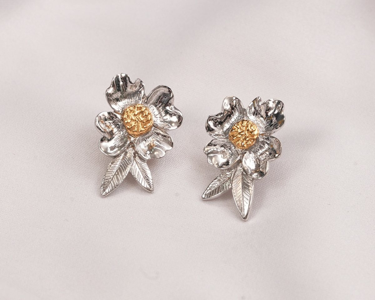 Hlwar Kan Kaw Earrings <br> (White)