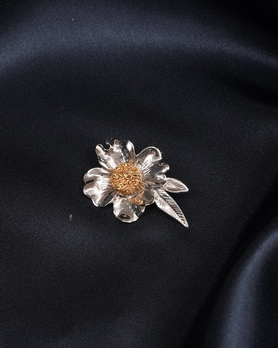 Hlwar Kan Kaw Pendant <br> (White) - Image 4